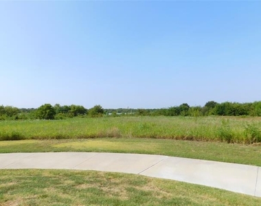 1704 Serra Drive - Photo Thumbnail 39