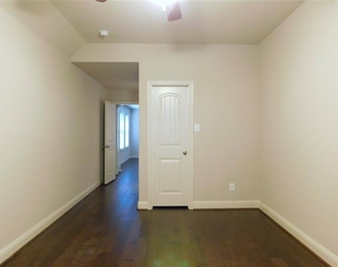 1704 Serra Drive - Photo Thumbnail 24