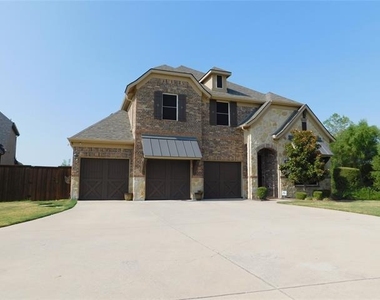 1704 Serra Drive - Photo Thumbnail 1