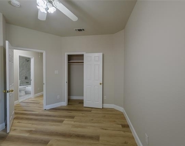 3304 Felicia Court - Photo Thumbnail 20