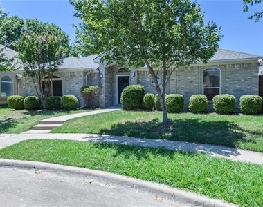 3304 Felicia Court - Photo Thumbnail 2