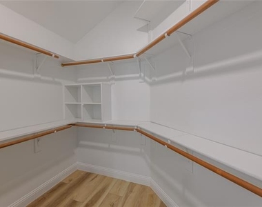 3304 Felicia Court - Photo Thumbnail 14