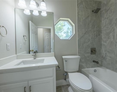 3304 Felicia Court - Photo Thumbnail 15