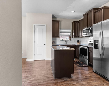 3005 Parker Road - Photo Thumbnail 3