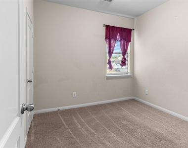 3005 Parker Road - Photo Thumbnail 11