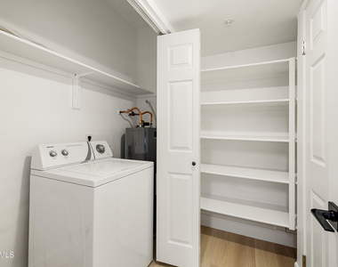 11333 N 92nd Street - Photo Thumbnail 18