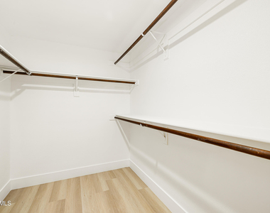 11333 N 92nd Street - Photo Thumbnail 13
