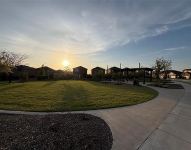 2104 Meadow Park Drive - Photo Thumbnail 17