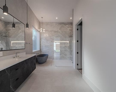11232 Hillcrest Road - Photo Thumbnail 24