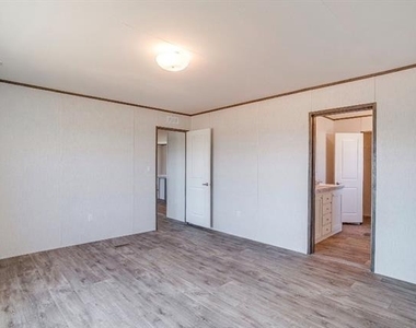 81 Kenzi Drive - Photo Thumbnail 17