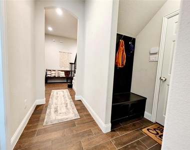 14800 Belclaire Avenue - Photo Thumbnail 28