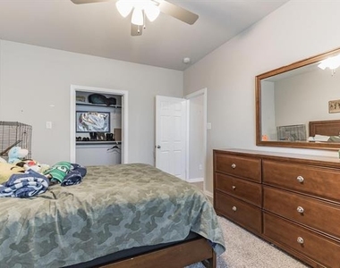 14800 Belclaire Avenue - Photo Thumbnail 20