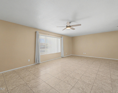 1324 W 12th Street - Photo Thumbnail 4