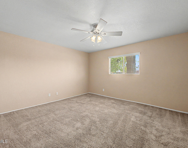 1324 W 12th Street - Photo Thumbnail 14