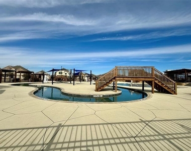 7905 Marsh Lane - Photo Thumbnail 12