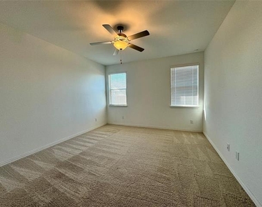 7905 Marsh Lane - Photo Thumbnail 4