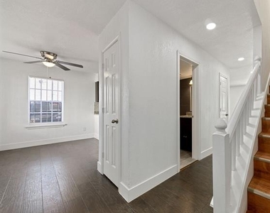 4624 San Jacinto Street - Photo Thumbnail 8