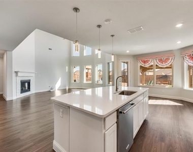 2112 Millwall Drive - Photo Thumbnail 8