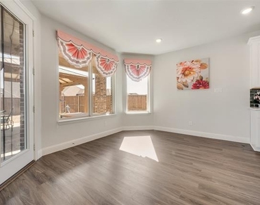 2112 Millwall Drive - Photo Thumbnail 7