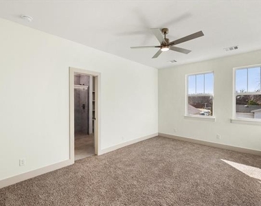 504 E Kimball Street - Photo Thumbnail 16