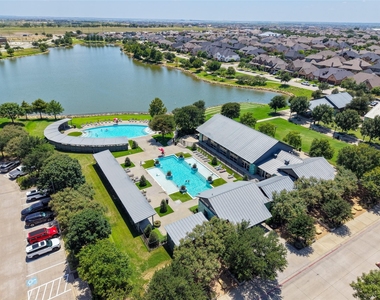 537 Parkside Drive - Photo Thumbnail 29