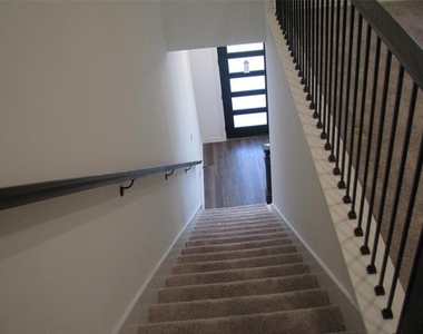 7557 Laburnam Road - Photo Thumbnail 4