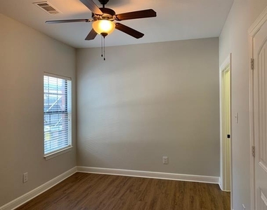 1875 Signal Ridge Place - Photo Thumbnail 8