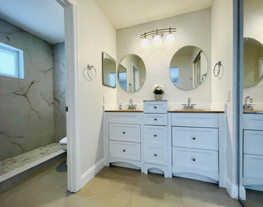 4354 Mahogany Ridge Drive - Photo Thumbnail 14
