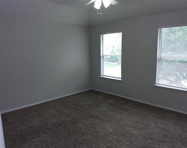 1133 Mockingbird Drive - Photo Thumbnail 19