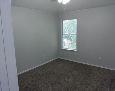 1133 Mockingbird Drive - Photo Thumbnail 21