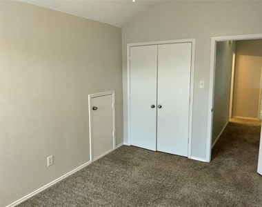 1133 Mockingbird Drive - Photo Thumbnail 26