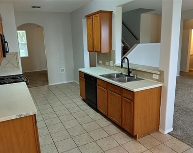 1133 Mockingbird Drive - Photo Thumbnail 7