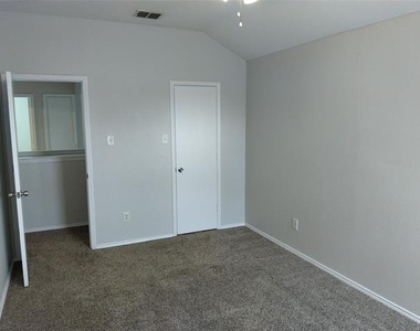 1133 Mockingbird Drive - Photo Thumbnail 22