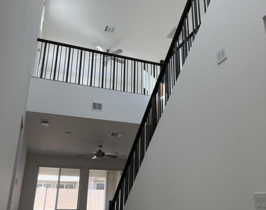 13857 S 177th Avenue - Photo Thumbnail 5