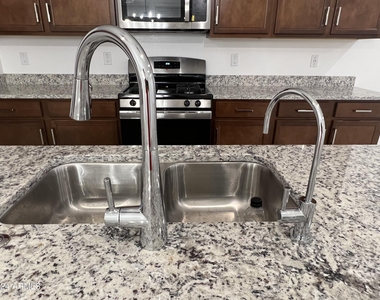 13857 S 177th Avenue - Photo Thumbnail 8