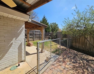 7713 Jerome Drive - Photo Thumbnail 24