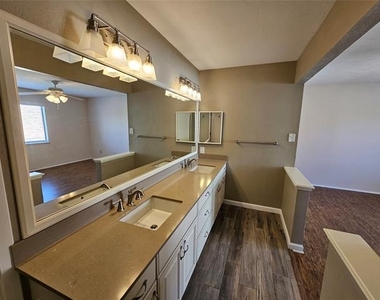 7713 Jerome Drive - Photo Thumbnail 23