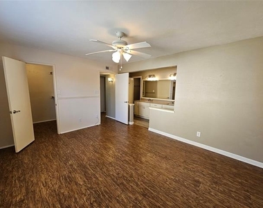 7713 Jerome Drive - Photo Thumbnail 20
