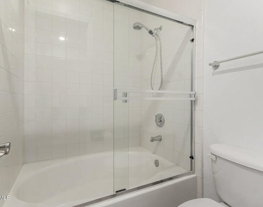 5104 N 32nd Street - Photo Thumbnail 4