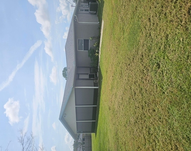 301 Sw Violet Avenue - Photo Thumbnail 24