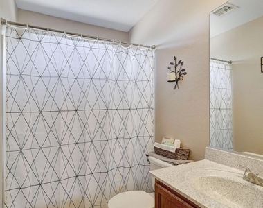 170 S 228th Lane - Photo Thumbnail 6