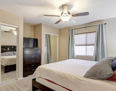 170 S 228th Lane - Photo Thumbnail 8