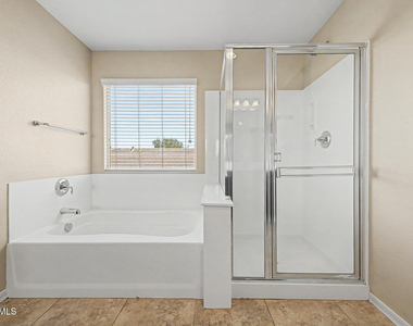 2531 E Eleana Lane - Photo Thumbnail 23