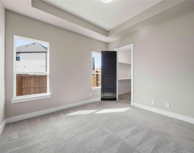 1410 Binkley Avenue - Photo Thumbnail 24