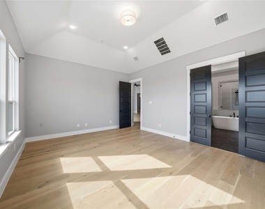 1410 Binkley Avenue - Photo Thumbnail 13