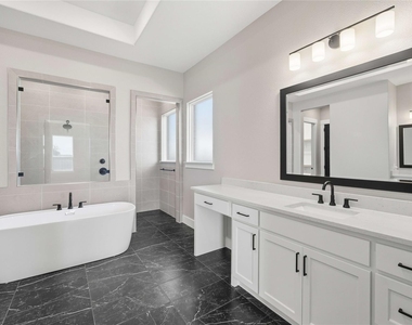 1410 Binkley Avenue - Photo Thumbnail 16
