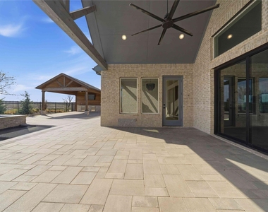 1410 Binkley Avenue - Photo Thumbnail 32