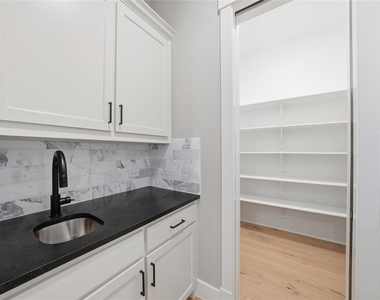 1410 Binkley Avenue - Photo Thumbnail 26