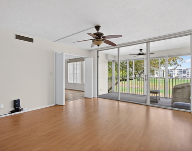 2651 S Palm Aire Drive - Photo Thumbnail 11