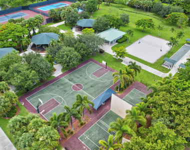 2651 S Palm Aire Drive - Photo Thumbnail 43